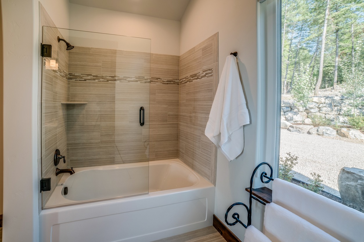 Shower & Tub Repair in Frederickson